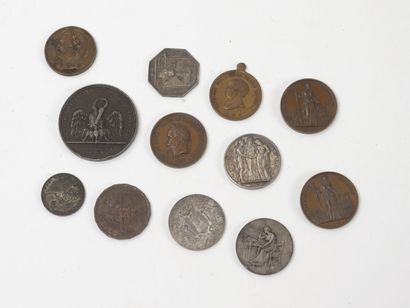 12 medals :
- 8 in lead, bronze or copper:
Hommage...