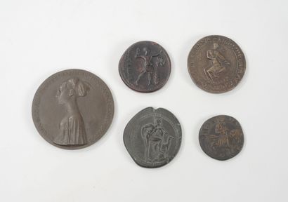 Lot of 5 bronze or metal medals, including...