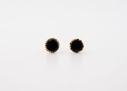 Pair of yellow gold (750) stud earrings set...