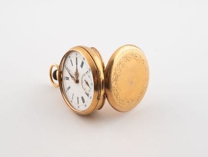 Yellow gold (750) gousset watch, engraved...