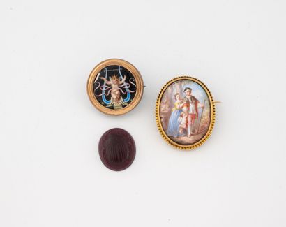 Lot including : 
- A yellow gold (750) and...