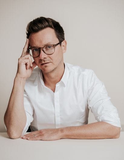 Avec l’auteur à succès Julien Sandrel, prenez...