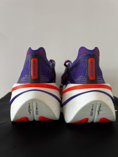 Pair of KD900X LD+ sneakers signed by Jimmy...