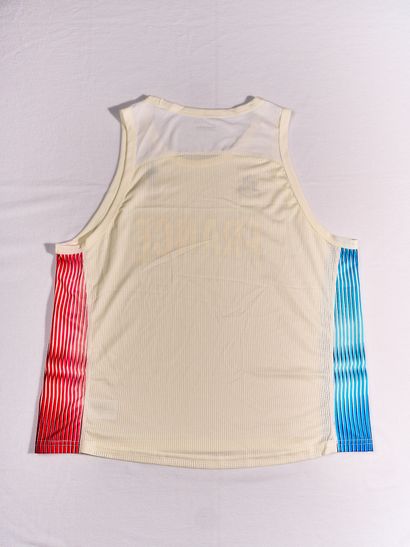 Ensemble de la tenue olympique Paris 2024...