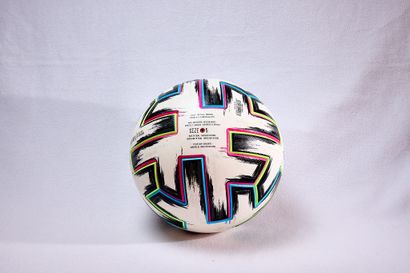 Official used ball - Quarter-final match...