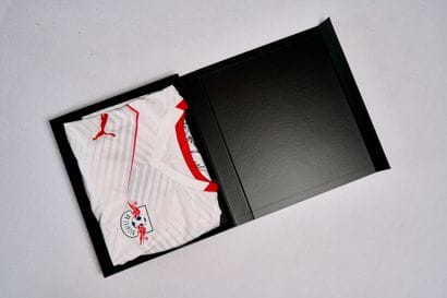1 - RB Leipzig autographed jersey - Size...