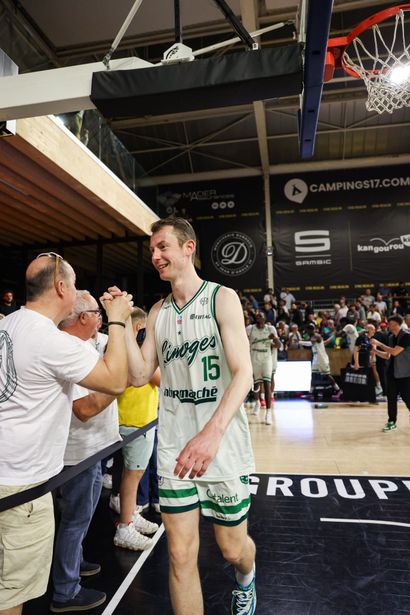 Limoges CSP basketball jersey signed by Nicolas...