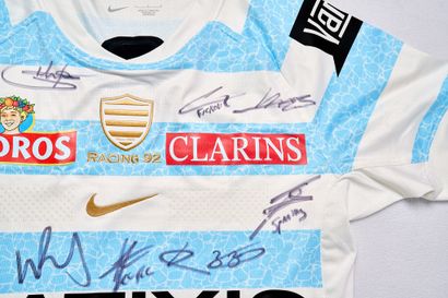 Official Racing 92 jersey - Size L

Offered...