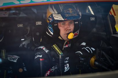OMP gloves worn and signed by Sébastien Ogier...