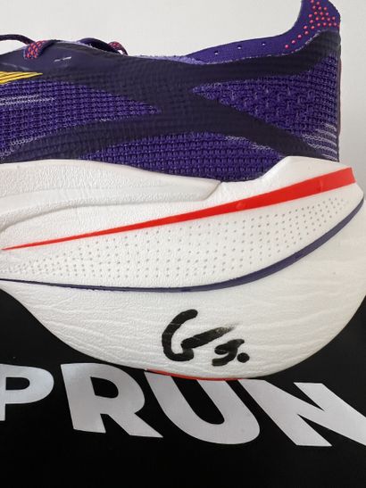 Pair of KD900X LD+ sneakers signed by Jimmy...
