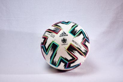 Official used ball - Quarter-final match...
