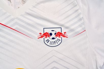 1 - RB Leipzig autographed jersey - Size...