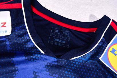 Official autographed French men's handball...
