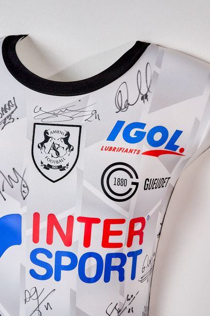 Moulded bust - Amiens SC jersey signed by...