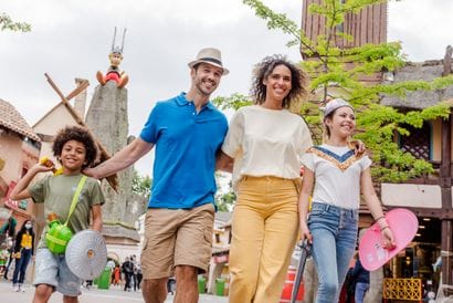 Parc Astérix stay: 1 night / 2 days in the...