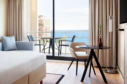 Riviera Marriott Hôtel La Porte de Monaco...