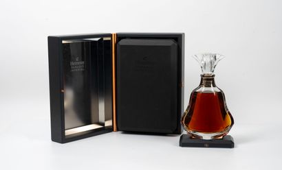 HENNESSY
1 bottle.
Paradis Impérial cognac.
Pressed...