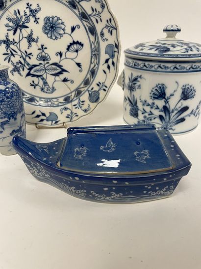 MEISSEN
Porcelain dinner plate.
Diameter:...