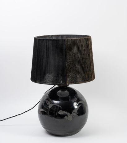 KAZA FRANCE
Table lamp.
Black glass ball...