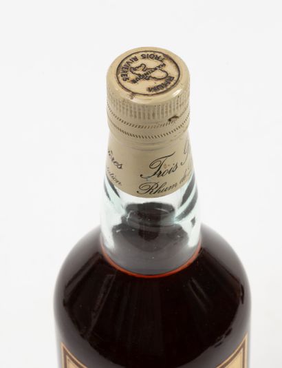 THREE RIVERS
One bottle, 1974.
Old plantation...