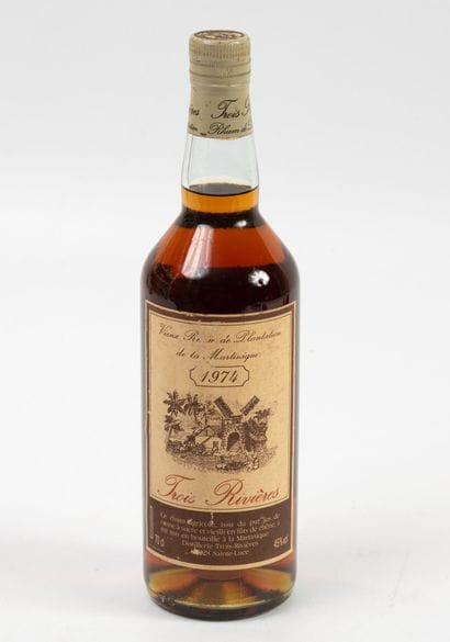 THREE RIVERS
One bottle, 1974.
Old plantation...
