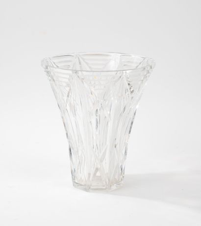 BACCARAT
Large vase.
Cut crystal proof.
Signed...