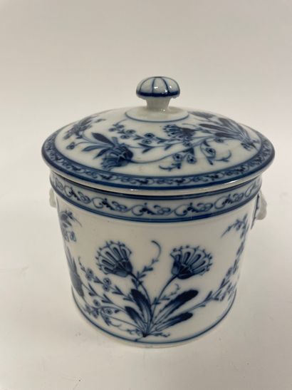 MEISSEN
Porcelain dinner plate.
Diameter:...