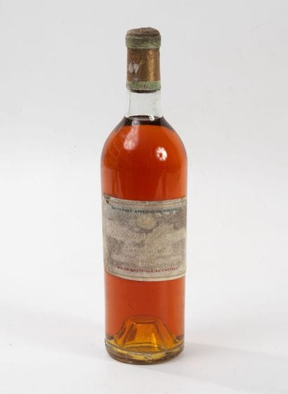 CHÂTEAU D'YQUEM LUR SALUCES
1 bottle, 1950.
White...