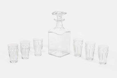 BACCARAT
Crystal lot including:
-6 liqueur...