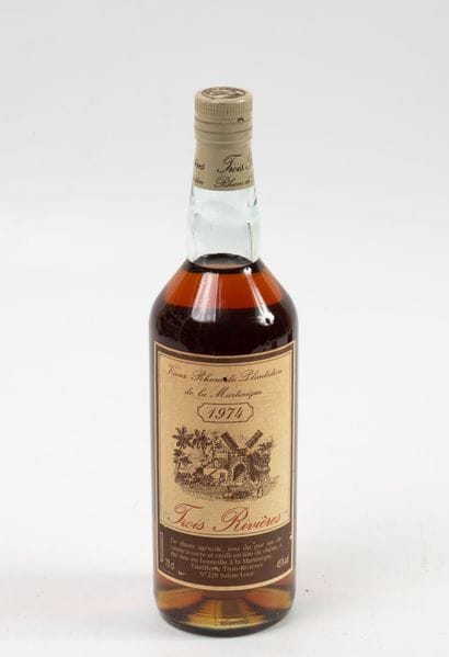 THREE RIVERS
One bottle, 1974.
Old plantation...