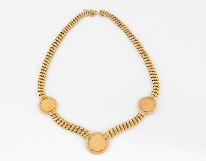 Necklace in yellow gold (750) featuring an...