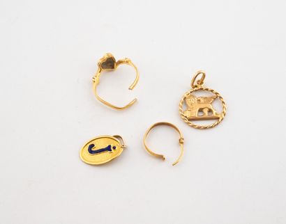 Fragments of yellow gold (750).
Gross weight:...