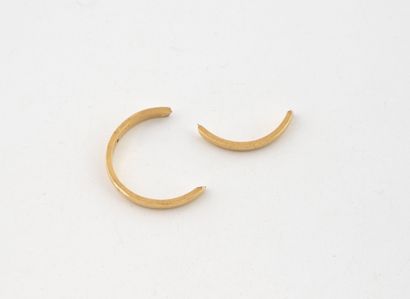 Scrap wedding band in yellow gold (750).
Weight:...