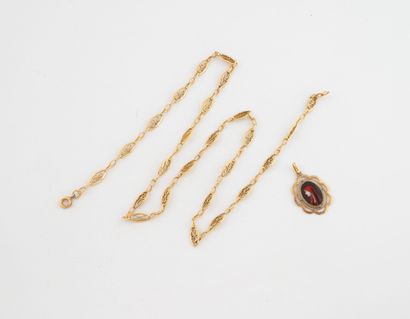 Yellow gold (750) neck chain with filigree...