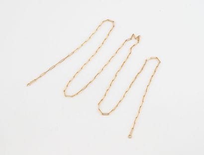 Yellow gold (750) horse chain.
No clasp,...