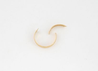 Scrap wedding band in yellow gold (750).
Weight:...