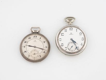 OMEGA
Pocket watch in silver.
Dial with silvered...