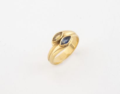 Small ring in yellow gold (750) set with...