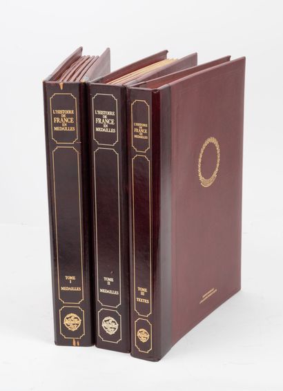 FRENCH HISTORY IN MEDALS
Three albums containing...