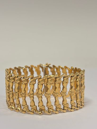 Bracelet ruban en or jaune (750) partiellement...