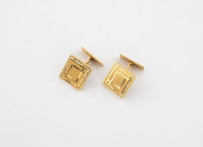 Pair of yellow gold (750) square cufflinks...