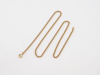 Yellow gold (750) curb chain.
Spring-ring...
