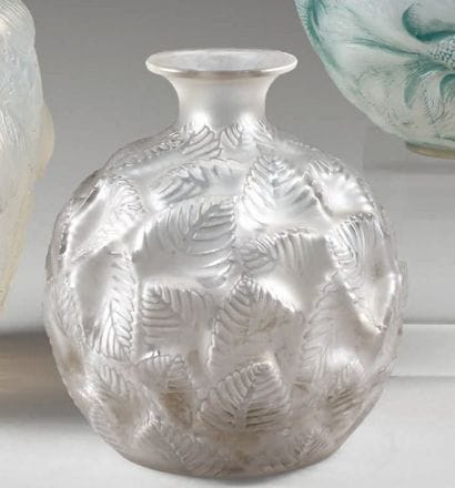 RENE LALIQUE (1860-1945)
Vase “Omeaux”, dit...