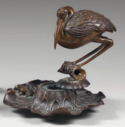Nécessaire de bureau en bronze à deux patines...