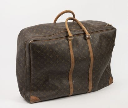 Louis VUITTON 
Valise souple en toile Monogram...
