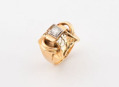 Bague Tank en or jaune (750) et platine (850)...