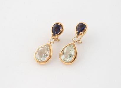 MANGIAROTTI pour Da Vinci
Paire de pendants...