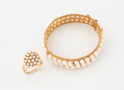 Lot en or jaune (375) comprenant un bracelet...