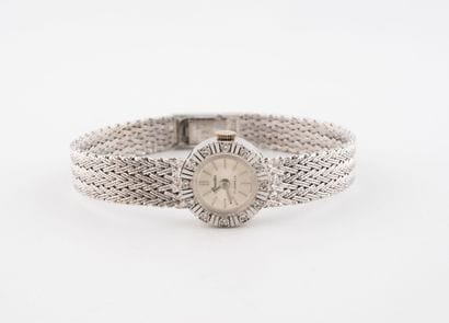 BOUVIER
Montre bracelet de dame en or gris...