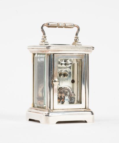 L'EPEE
Petite pendulette de voyage à cage...